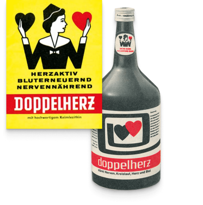 Historisches Plakat und historische Flasche von Doppelherz